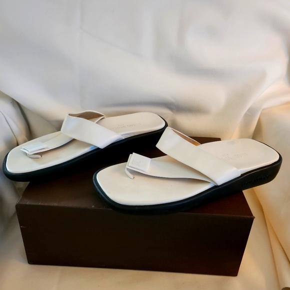 Louis Vuitton white leather slides US 7.5 | EU 37.5 vintage 2001 - Picture 4 of 12
